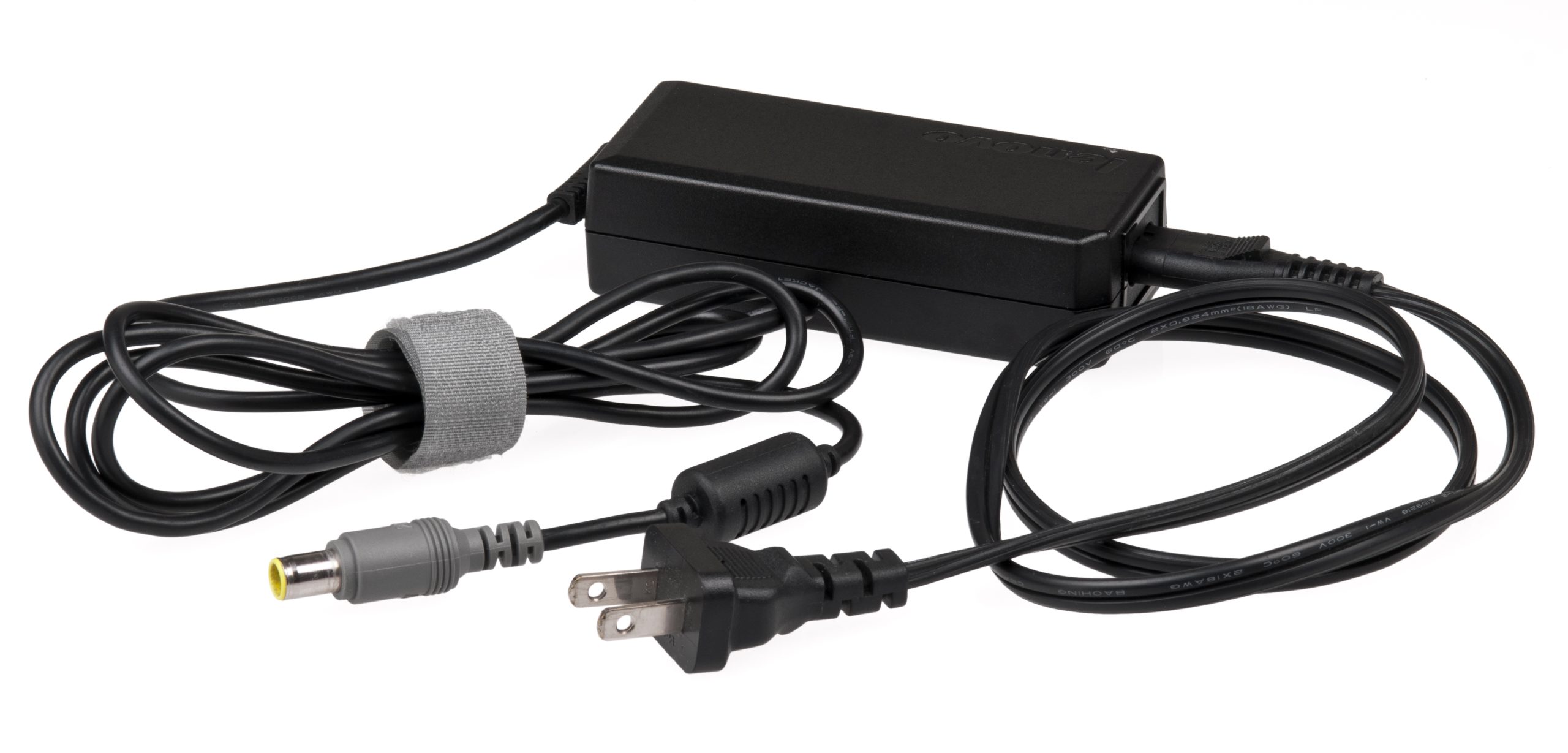 Cargador de portátil para calcular su consumo eléctrico