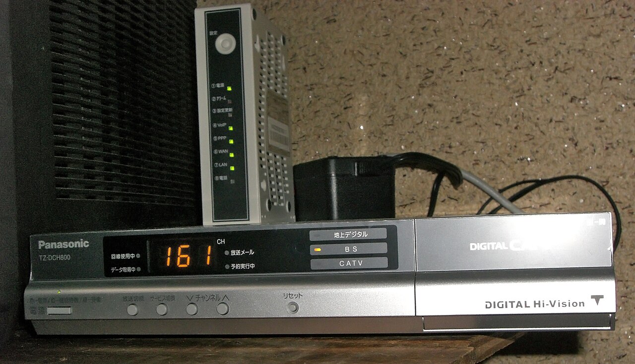 Decodificador de TV para calcular consumo en standby