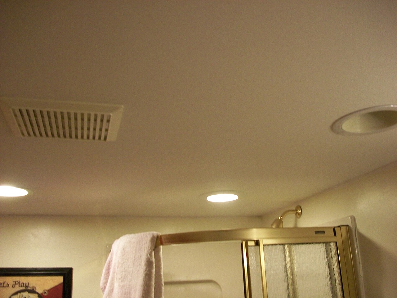 Extractor de baño en el techo para comparar temporizador y sensor de humedad