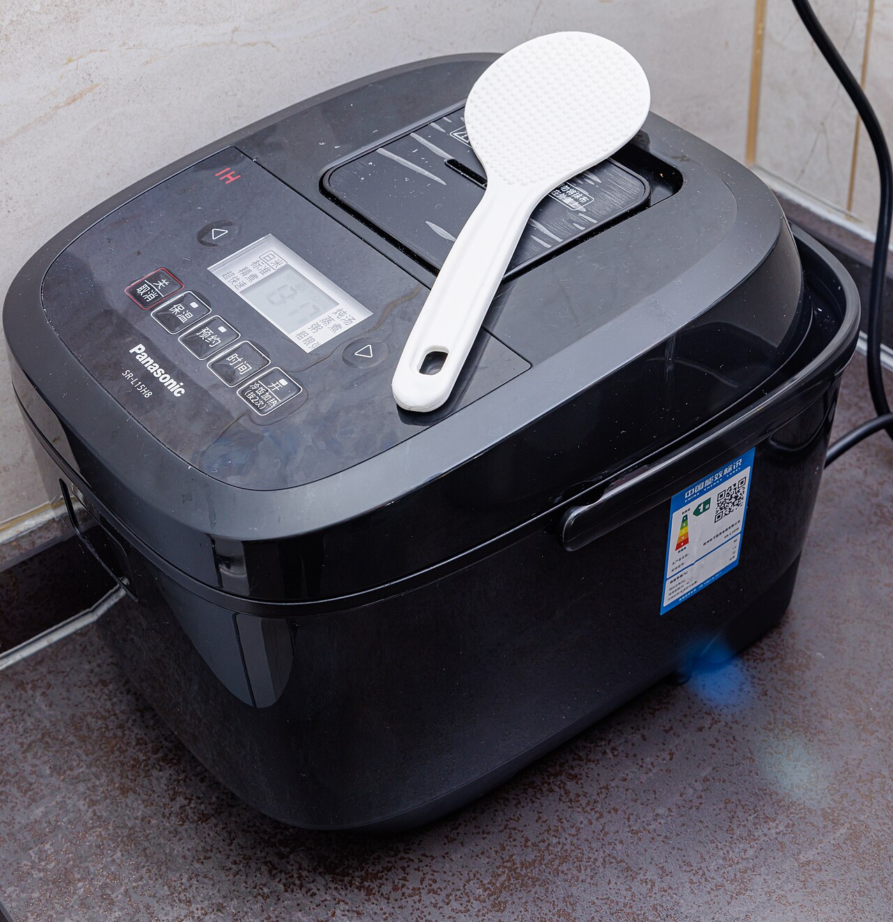 Olla arrocera eléctrica para calcular coste de uso diario