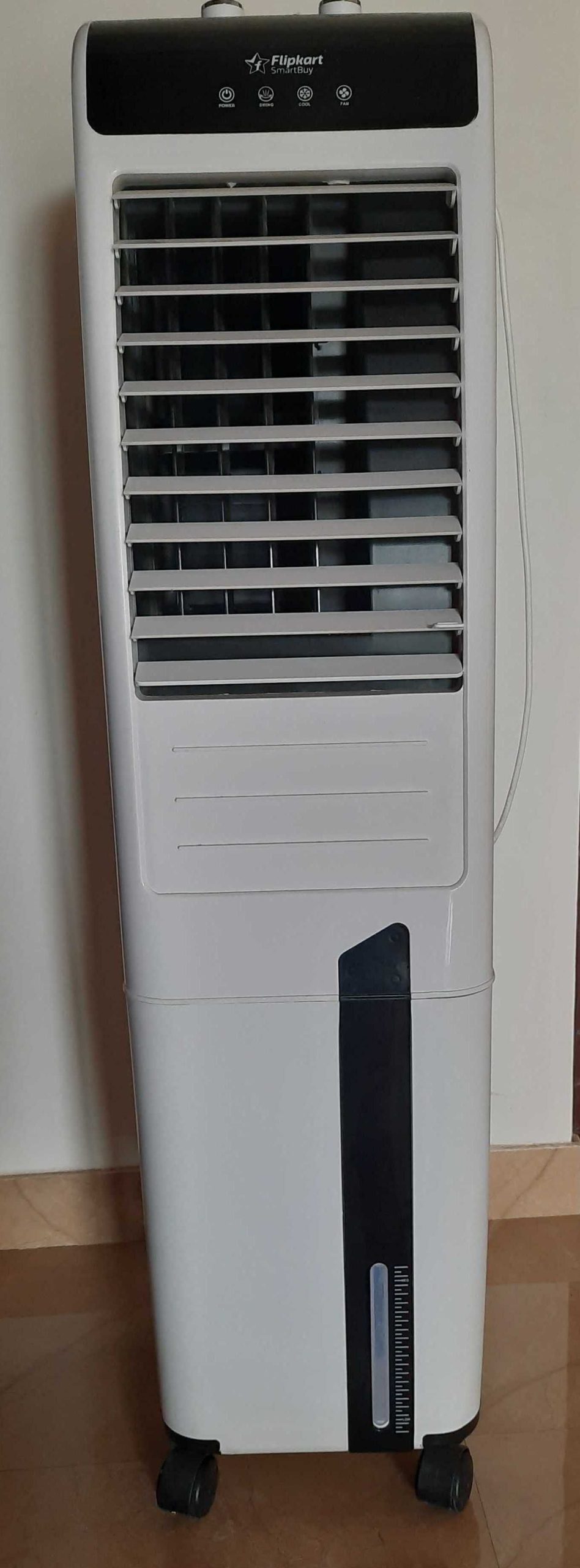 Ventilador evaporativo portátil para refrescar una habitación
