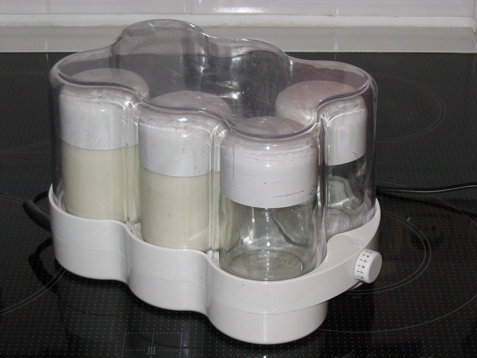 Yogurtera eléctrica doméstica para calcular consumo por ciclo
